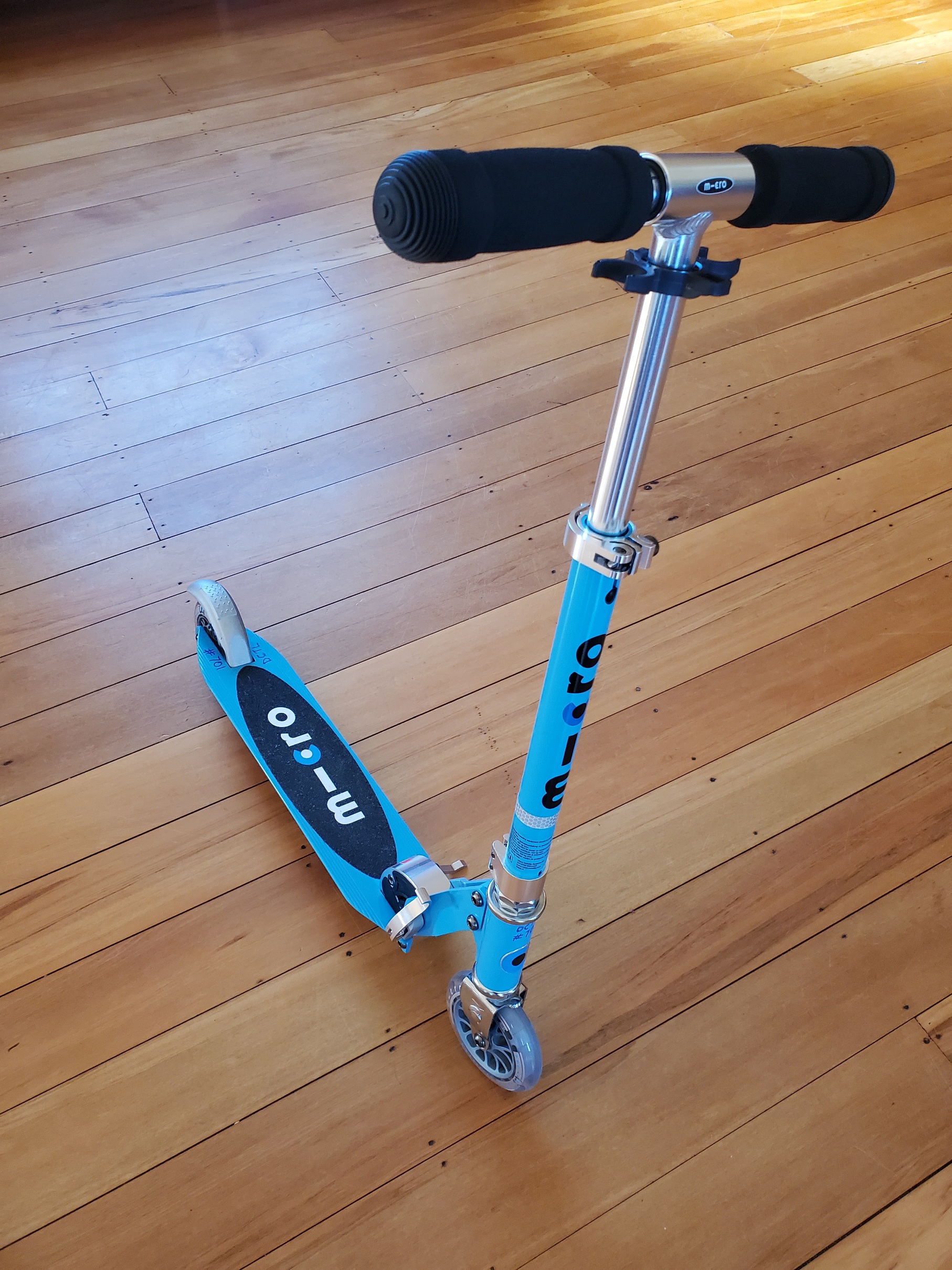 Two-wheeled scooter - light blue